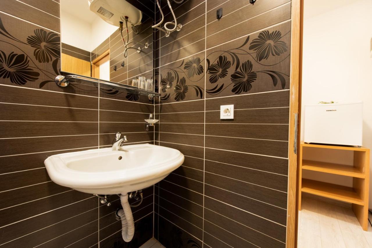 Hotel Potpićan Eksteriør billede