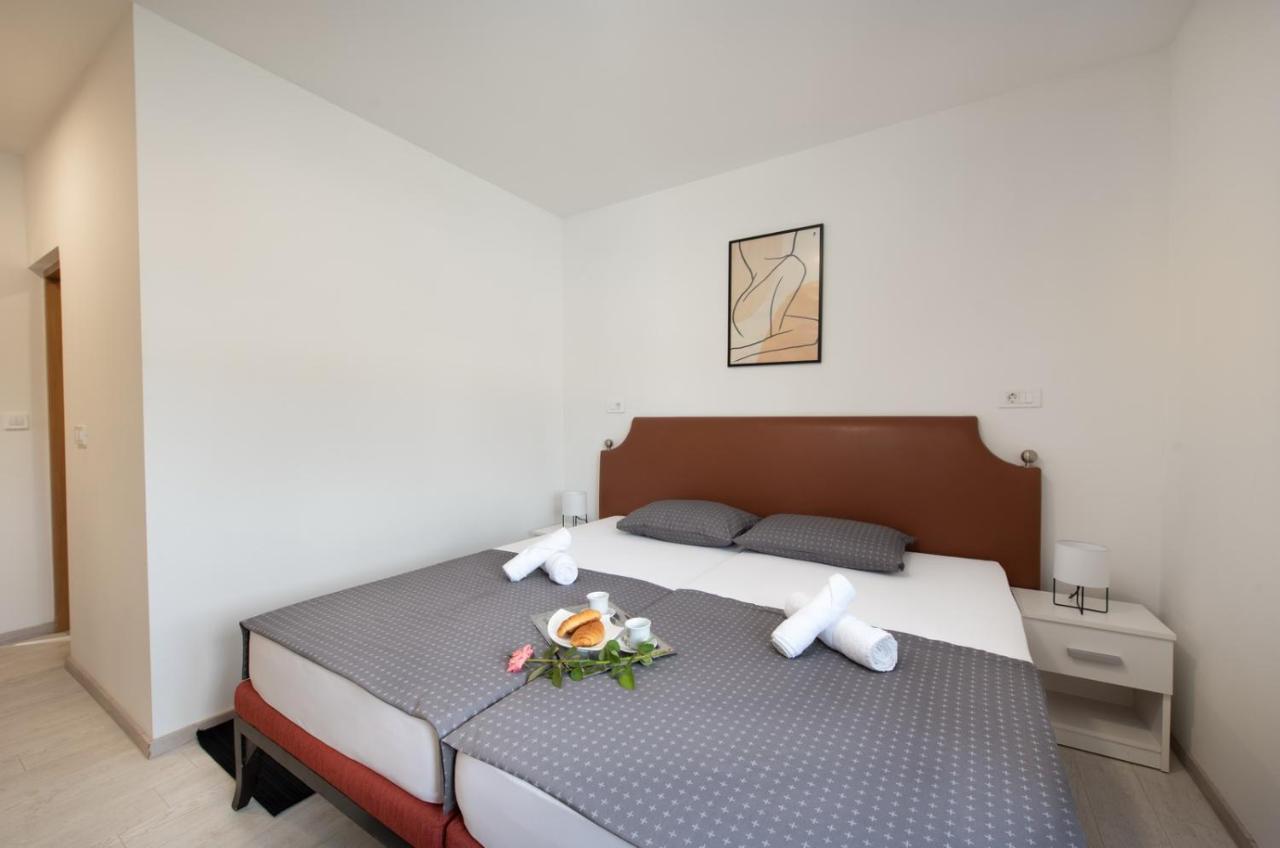 Hotel Potpićan Eksteriør billede