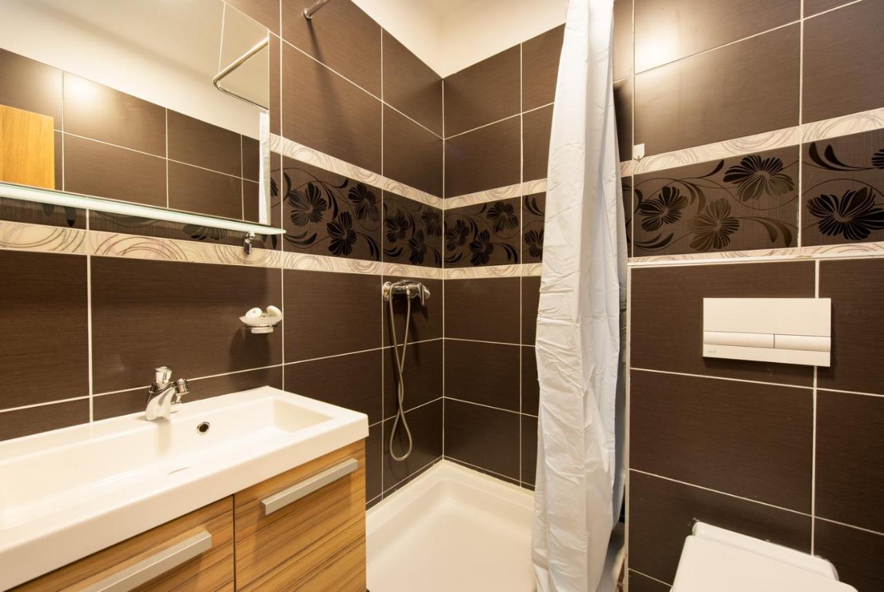 Hotel Potpićan Eksteriør billede